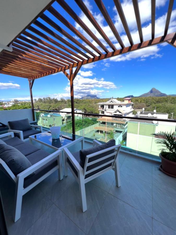Top-Floor Modern 3Bd Penthouse With Beautiful Mountain View Terrace - 5 Min Walk To Beach Flic-en-Flacq Buitenkant foto