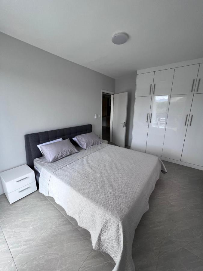 Top-Floor Modern 3Bd Penthouse With Beautiful Mountain View Terrace - 5 Min Walk To Beach Flic-en-Flacq Buitenkant foto